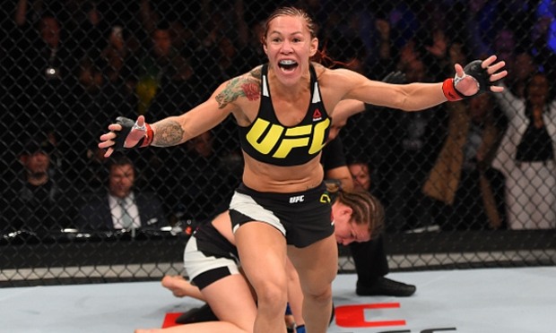 cris-cyborg4